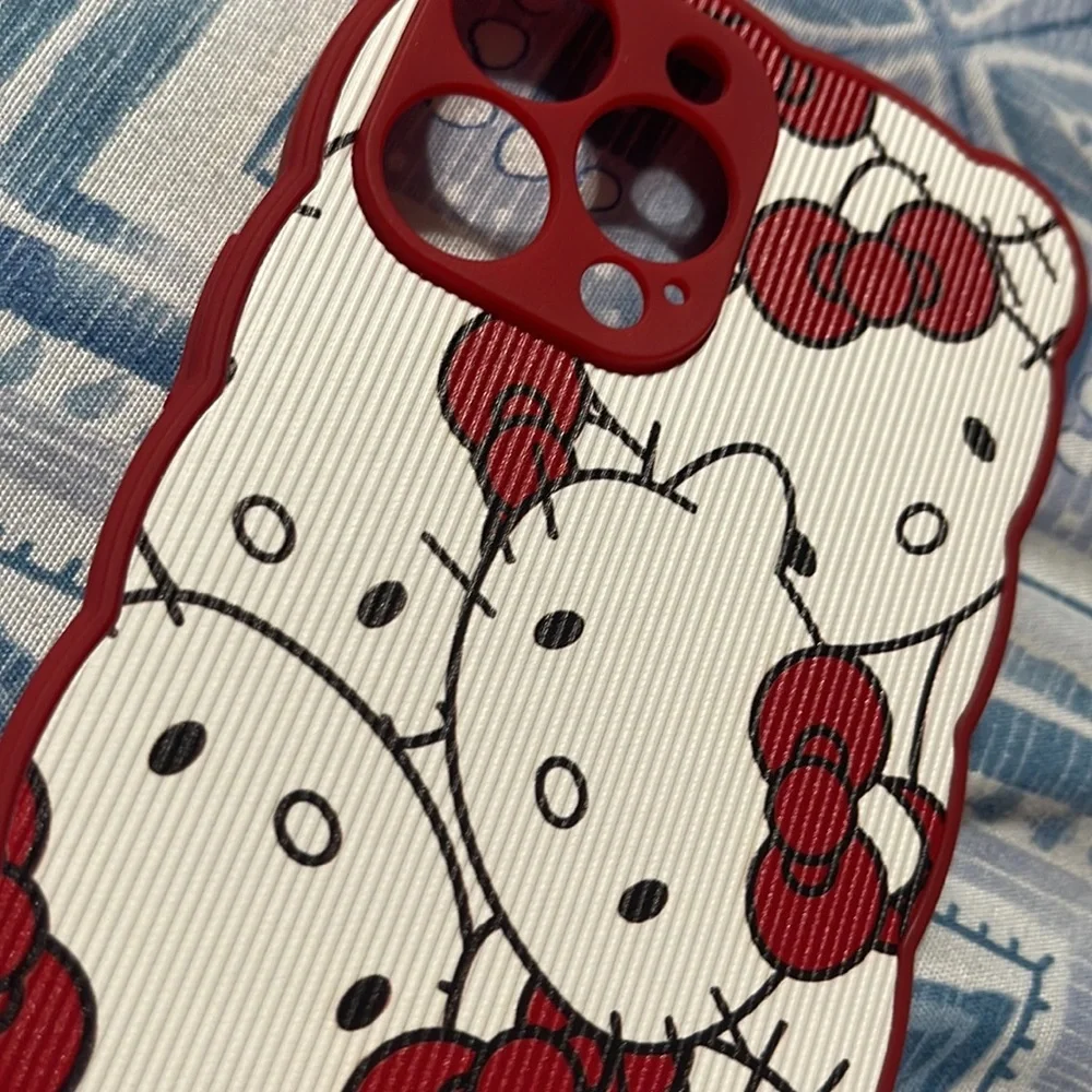 New ribbed Kitty phone case - 13 pro max